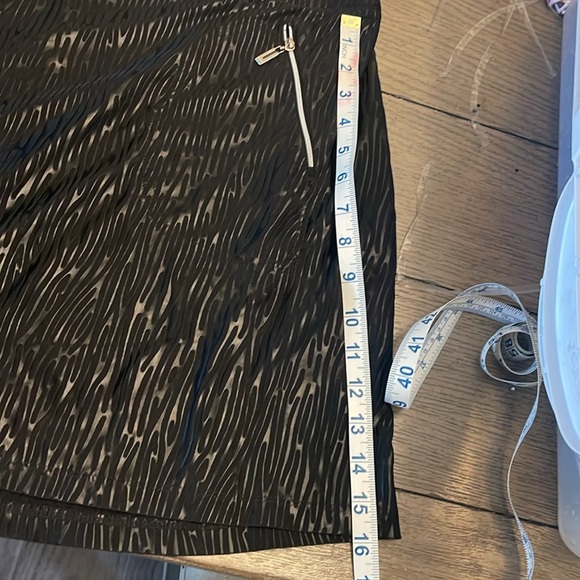 Jamie Sadock Golf Skort. Like new. Super cute print. - Picture 5 of 5